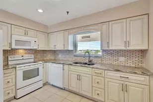 300 Golfview Rd, North Palm Beach, FL 33408 - Photo 17