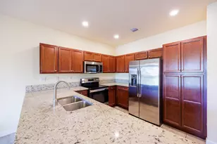 5636 NW 58th Ln, Tamarac, FL 33319 - Photo 17