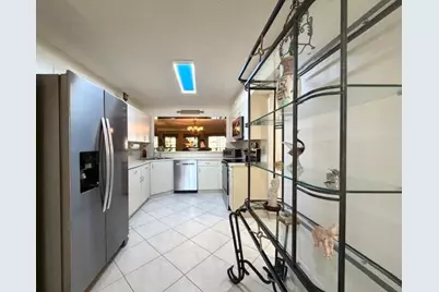 7449 Fairfax Drive #211, Tamarac, FL 33321 - Photo 9