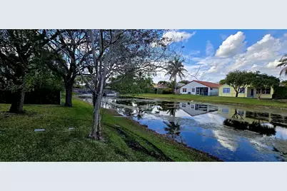 12175 NW 52nd Court, Coral Springs, FL 33076 - Photo 25