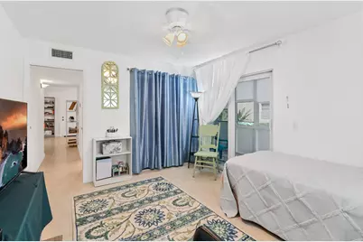 389 Capri, Delray Beach, FL 33484 - Photo 17