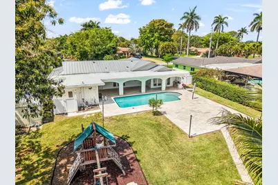 1120 E Tropical Way, Plantation, FL 33317 - Photo 15