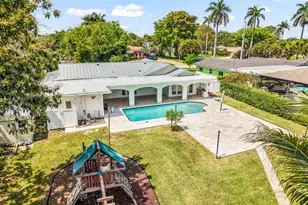 1120 E Tropical Way, Plantation, FL 33317 - Photo 15