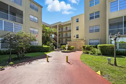 2801 Somerset Drive #101, Lauderdale Lakes, FL 33311 - Photo 1
