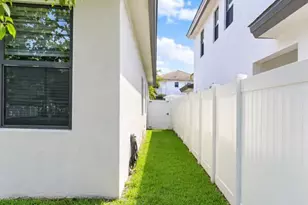 17451 SW 41st St, Miramar, FL 33029 - Photo 9