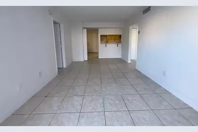 1095 W 77th Street #209, Hialeah, FL 33014 - Photo 3