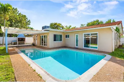 1121 N 66th Terrace, Hollywood, FL 33024 - Photo 25