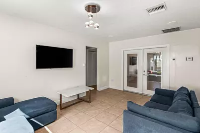 1121 N 66th Terrace, Hollywood, FL 33024 - Photo 11