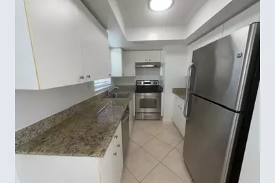 8 SE 19th Avenue #9, Pompano Beach, FL 33060 - Photo 3