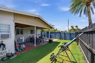 3690 NE 16th Ave, Oakland Park, FL 33334 - Photo 31