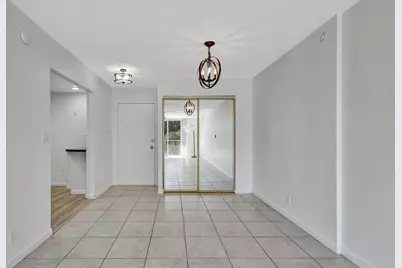 500 Executive Center Drive #3-j, West Palm Beach, FL 33401 - Photo 5