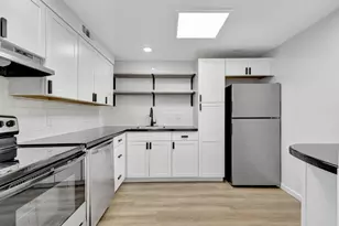 500 Executive Center Dr, West Palm Beach, FL 33401 - Photo 9