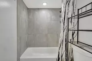 500 Executive Center Dr, West Palm Beach, FL 33401 - Photo 25