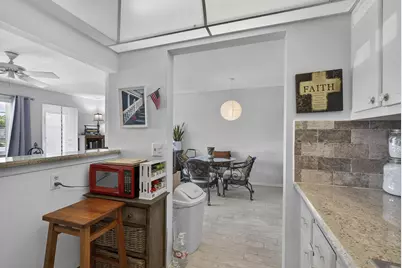 106 Camden E, West Palm Beach, FL 33417 - Photo 17