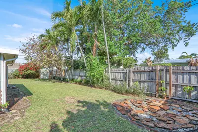 908 Eucalyptus Road, North Palm Beach, FL 33408 - Photo 33