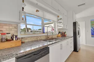 908 Eucalyptus Rd, North Palm Beach, FL 33408 - Photo 11