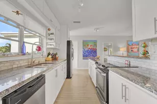 908 Eucalyptus Rd, North Palm Beach, FL 33408 - Photo 13