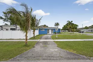 9141 Birmingham Dr, Palm Beach Gardens, FL 33410 - Photo 3