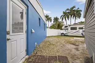 9141 Birmingham Dr, Palm Beach Gardens, FL 33410 - Photo 43