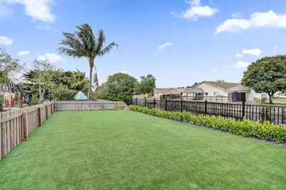 3268 Sapphire Road, Lake Worth, FL 33462 - Photo 41