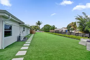 3268 Sapphire Rd, Lake Worth, FL 33462 - Photo 39