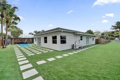 3268 Sapphire Road, Lake Worth, FL 33462 - Photo 37