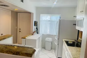 139 Sparrow Dr, Royal Palm Beach, FL 33411 - Photo 5