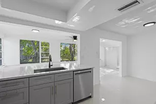 4300 NW 45th Terrace, Lauderdale Lakes, FL 33319 - Photo 5