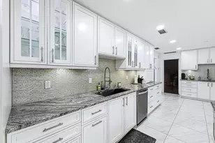 9990 NW 38th St, Coral Springs, FL 33065 - Photo 11