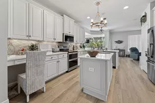 527 NW Bellworth Pl, Jensen Beach, FL 34957 - Photo 13