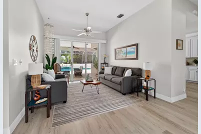 527 NW Bellworth Place, Jensen Beach, FL 34957 - Photo 9