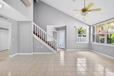 8111 Northboro Court #11b, Lake Clarke Shores, FL 33406 - Photo 7