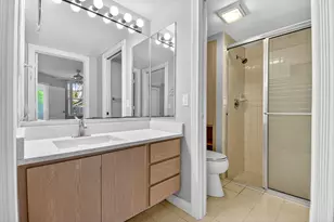 8111 Northboro Ct, Lake Clarke Shores, FL 33406 - Photo 21