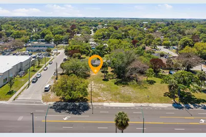 1805 Orange Avenue, Fort Pierce, FL 34950 - Photo 7