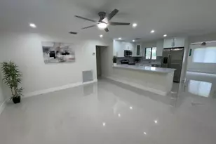 770 NW 40th St, Oakland Park, FL 33309 - Photo 17