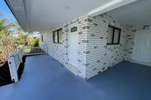 770 NW 40th St, Oakland Park, FL 33309 - Photo 3