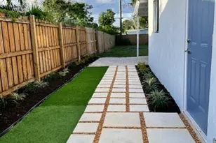 770 NW 40th St, Oakland Park, FL 33309 - Photo 3