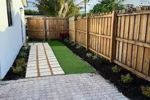 770 NW 40th St, Oakland Park, FL 33309 - Photo 9