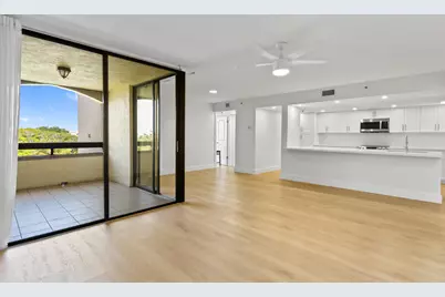 955 Egret Circle #504, Delray Beach, FL 33444 - Photo 5