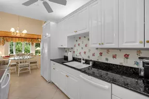 5011 SE Burning Tree Cir, Stuart, FL 34997 - Photo 15