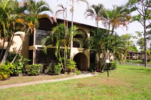 425 Pine Glen Ln, Greenacres, FL 33463 - Photo 1