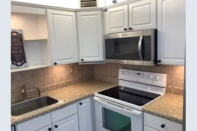 70 Normandy B, Delray Beach, FL 33484 - Photo 3