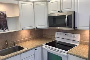 70 Normandy B, Delray Beach, FL 33484 - Photo 3