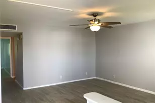 70 Normandy B, Delray Beach, FL 33484 - Photo 9