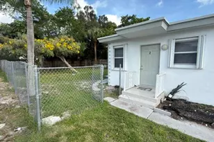 1229 S M St, Lake Worth Beach, FL 33460 - Photo 3