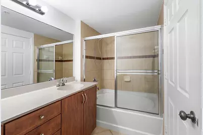 6492 Emerald Dunes Drive #208, West Palm Beach, FL 33411 - Photo 21