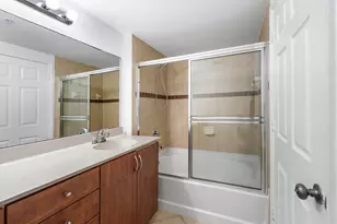 6492 Emerald Dunes Dr, West Palm Beach, FL 33411 - Photo 21