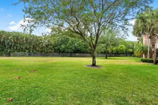 6492 Emerald Dunes Dr, West Palm Beach, FL 33411 - Photo 29