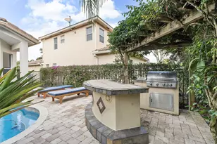 2903 Fontana Ln, Royal Palm Beach, FL 33411 - Photo 29