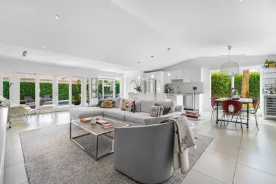 2320 Las Casitas Drive, Wellington, FL 33414 - Photo 9